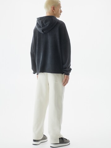 Pull&Bear Loose fit Trousers in White