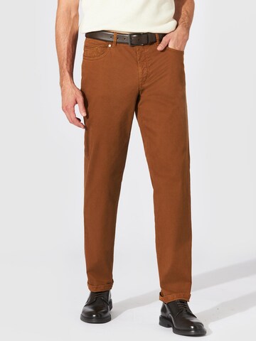 Hiltl Regular Jeans 'Dude - Casual Gabardine'‌ in Braun: Vorderseite