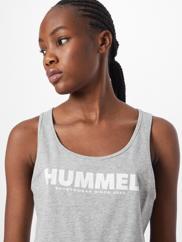 Hummel Спортен топ 'Legacy' в сиво