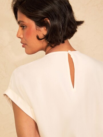 Maglietta di love & roses in beige