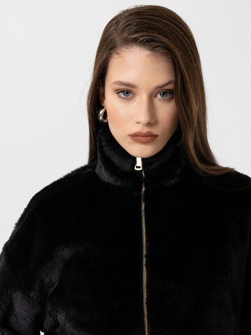 Giacca invernale 'Camilla' di Antioch in nero