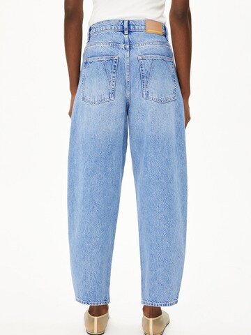 Barrel Jean 'BAARLY' ARMEDANGELS en bleu