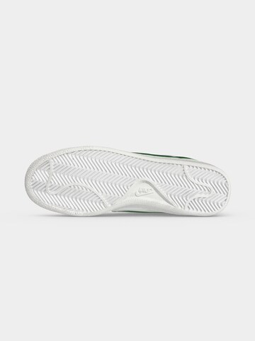 balts Nike Sportswear Zemie brīvā laika apavi 'TENNIS CLASSIC'