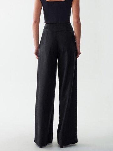 Calli Loose fit Trousers 'EVE' in Black: back