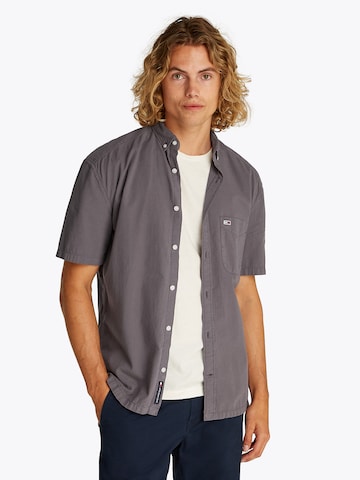 Tommy Jeans Regular fit Πουκάμισο σε μαύρο: μπροστά