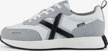 MUNICH Sneakers laag in Grijs: voorkant