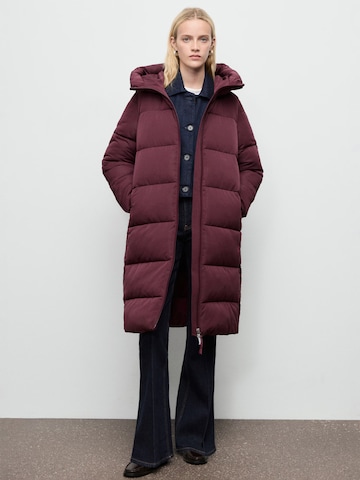 Cappotto invernale 'ESKIMO' di MANGO in rosso: frontale