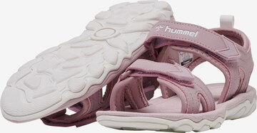 Chaussures ouvertes Hummel en rose