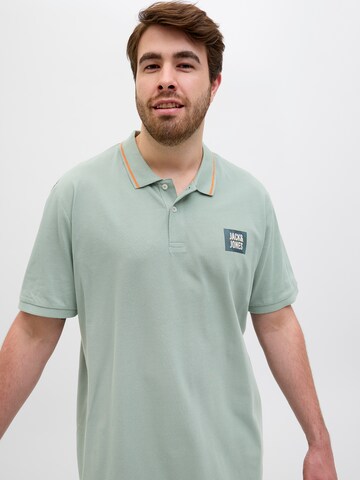 Jack & Jones Plus Μπλουζάκι 'JJHudson' σε πράσινο