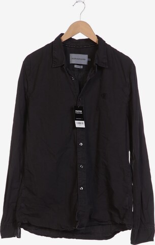 Calvin Klein Jeans Button Up Shirt in XXL in Grey: front