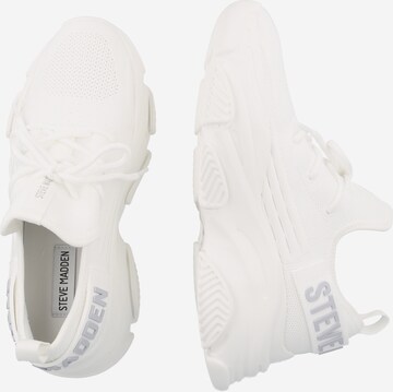 Baskets basses 'Protege' STEVE MADDEN en blanc