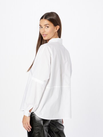 ARMEDANGELS - Blusa 'Adhira' em branco