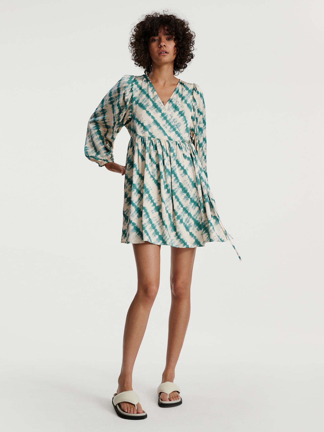 EDITED Produkter Kjole 'Blue' beige