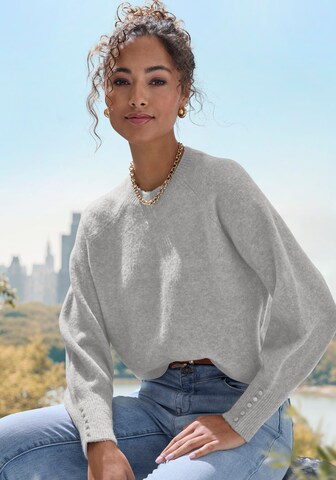 LASCANA Sweater in Grey: front