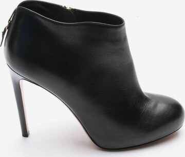 Salvatore Ferragamo Dress Boots in 38,5 in Black: front