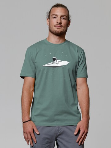 Watapparel Shirt 'Fly me to the moon' in Green: front