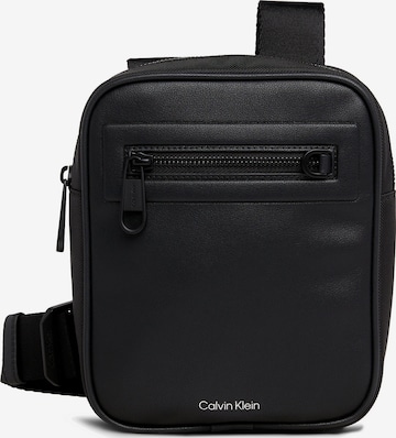 Calvin Klein - Bolso de hombro 'ELEVATED' en negro: frente