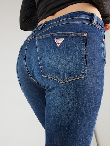 Skinny Jean '1981' GUESS en bleu