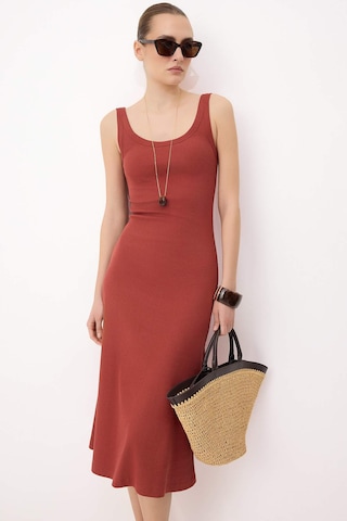 Trendyol Jurk in Rood: voorkant