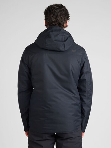 4F Outdoorjacke in Schwarz