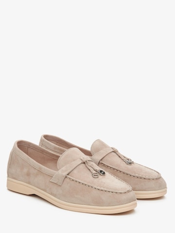 Estro Moccasins 'Estro ER00112681' in Beige: front