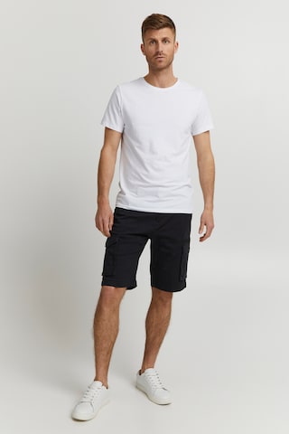 INDICODE JEANS Regular Cargoshorts IDRonjo in Schwarz