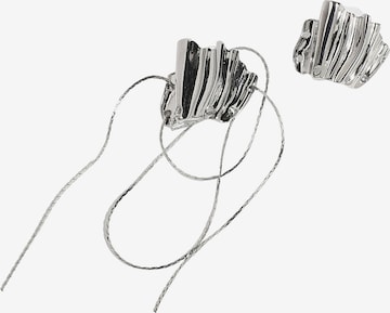 sidabrinė SOHI Auskarai 'Benjamina': priekis