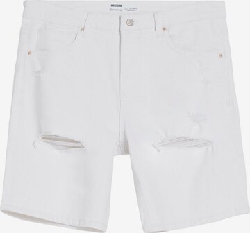 Bershka Regular Jeans in White: front