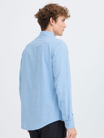 Coupe regular Chemise ' CFAaberg ' Casual Friday en bleu