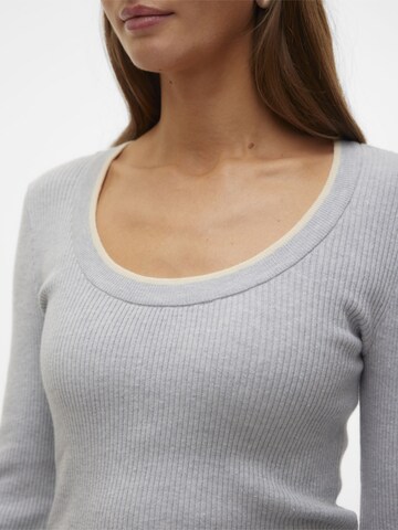 VERO MODA Sweater 'Joan' in Grey