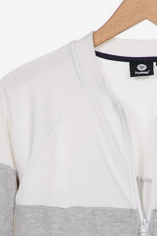Hummel Sweatshirt & Zip-Up Hoodie in S in Grey