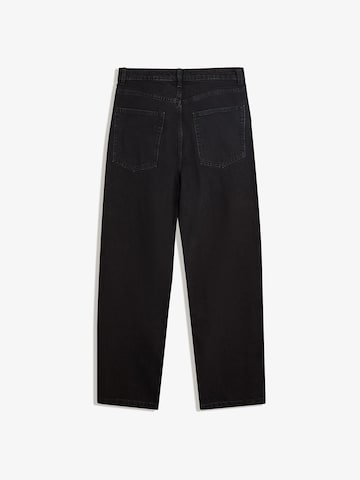 Bershka Baggy Farkut värissä musta