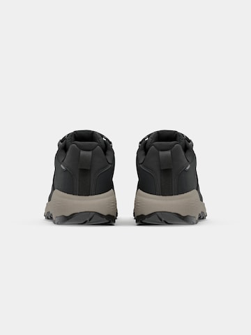 COLUMBIA Ниски обувки 'NEWTON NIMBLE™' в черно