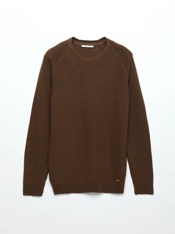 Ramsey Sweater in Brown