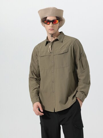 Youthup Comfort fit Button Up Shirt in Green: front