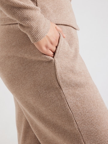 ONLY Carmakoma Широкий Штаны 'CARPAOLA' в Коричневый