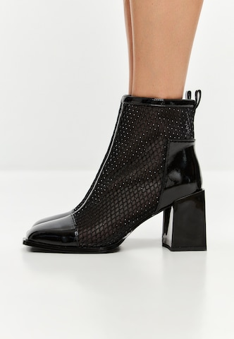 CESARE GASPARI Stiefelette in Schwarz