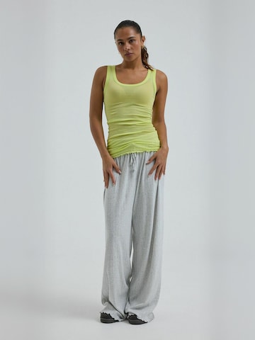 Seamless Basic Top ' Cotton ' in Gelb