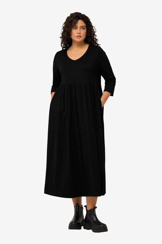 Robe Ulla Popken en noir