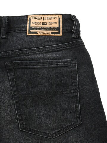 DIESEL - Skinny Vaquero 'TROXER' en gris