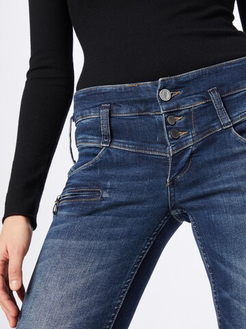 FREEMAN T. PORTER Slimfit Jeans 'Amelie' i blå