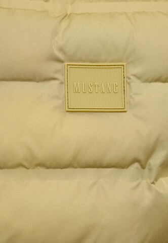 MUSTANG Vest 'Dublin' in Green