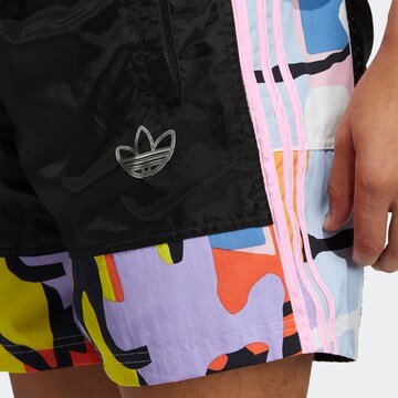 ADIDAS ORIGINALS Regular Shorts in Schwarz