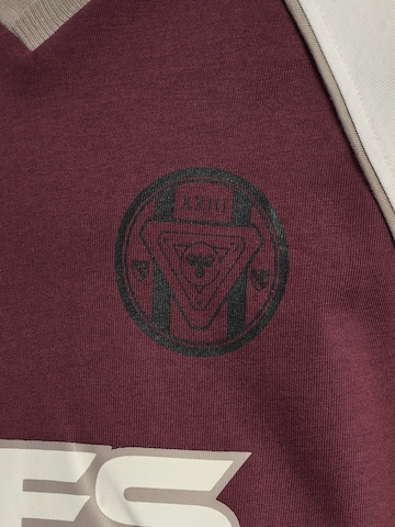 Hummel Performance shirt in Red