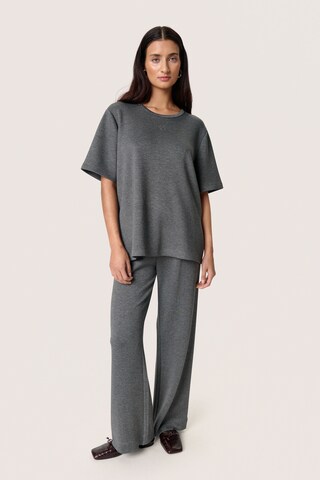 T-shirt 'Marigold' SOAKED IN LUXURY en gris