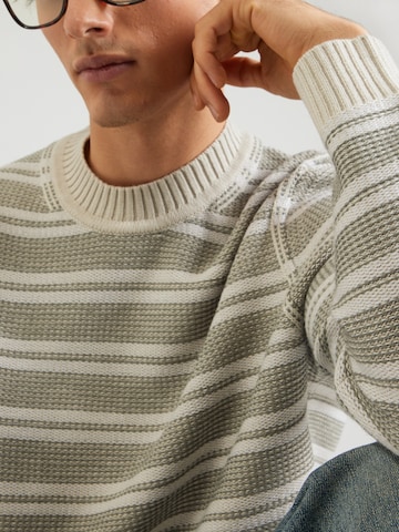 Pulover 'Amodero' de la BOSS Orange pe bej