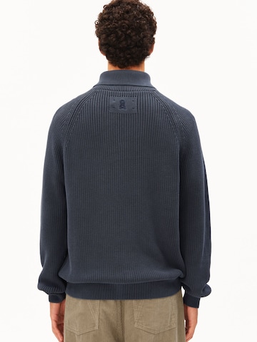 ARMEDANGELS Pullover in Grau