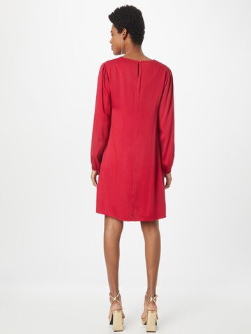 TAIFUN Φόρεμα σε κόκκινο