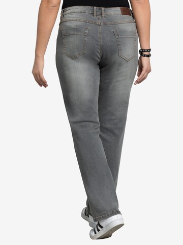 SHEEGO Regular Jeans in Grey