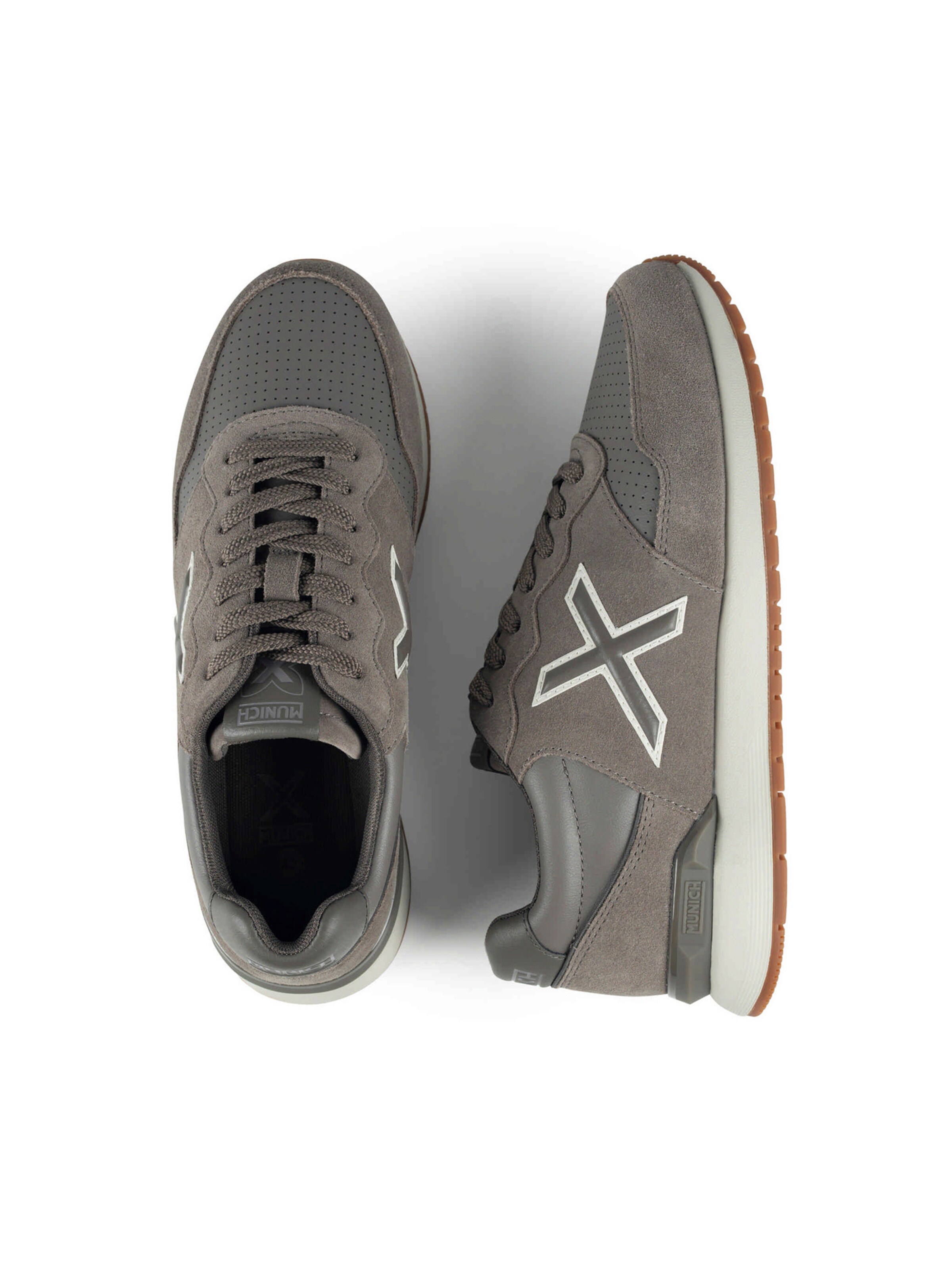 Baskets basses 'DASH' MUNICH en gris : au dessus